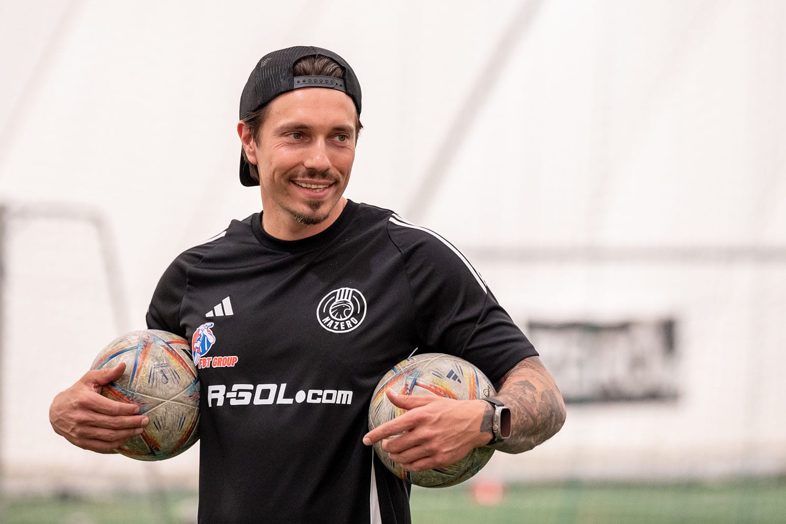 Nowa odsłona akademianazero.pl – Profesjonalna platforma stworzona przez mIT group