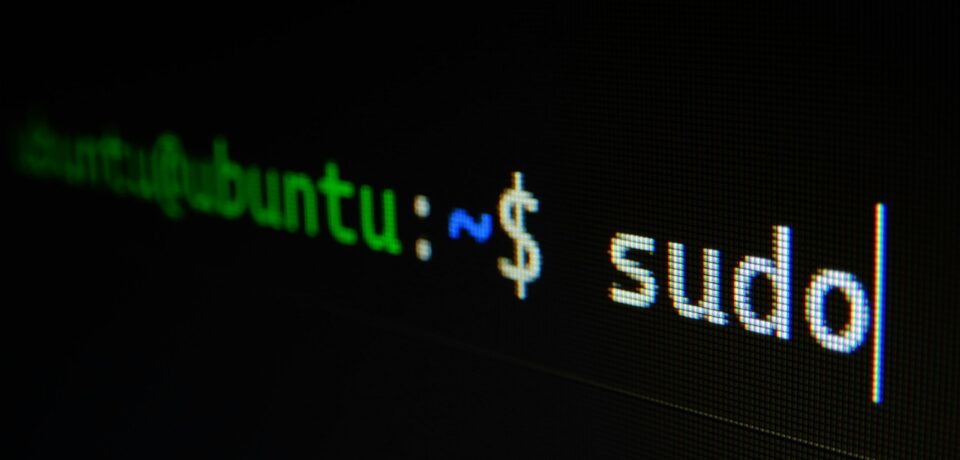 10 podstawowych komend Linux, które musisz znać - mIT group | Przewodnik dla początkujących