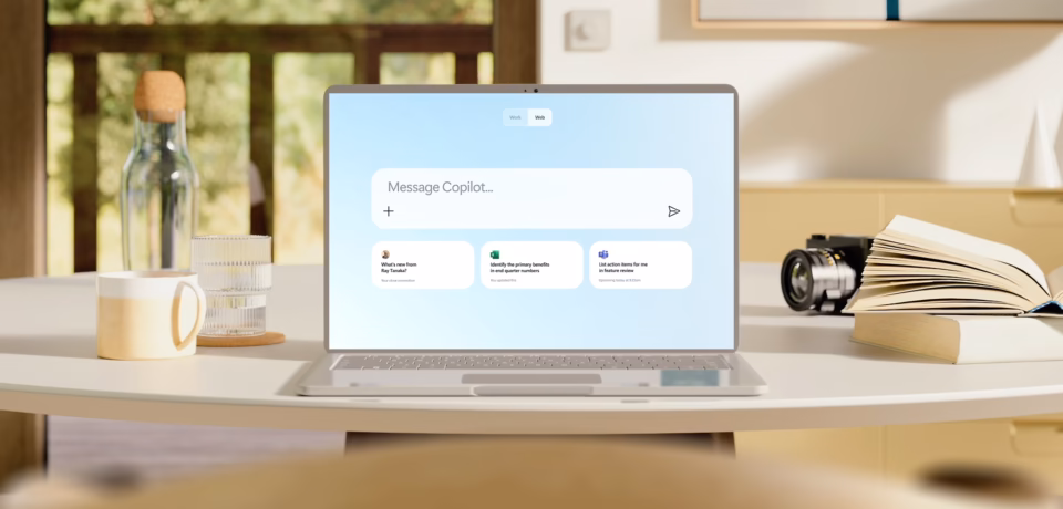 Interfejs Copilot w Microsoft 365 na laptopie firmowym