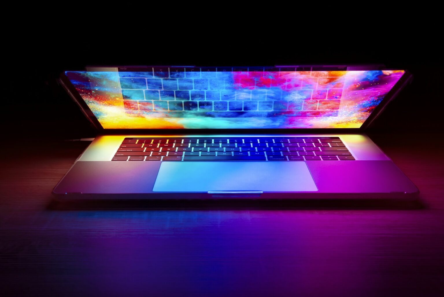 WithSecure dla firm 1 Laptop z kolorowym ekranem